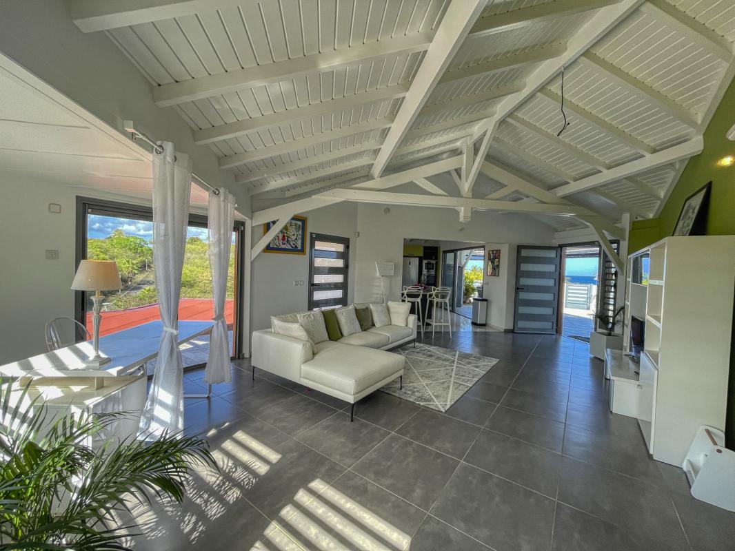 12 Location villa Andrea 3 chambres 6 personnes vue mer et piscine à sainte anne en guadeloupe - salon